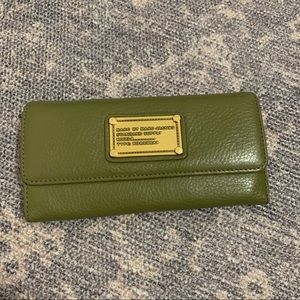 Marc Jacobs Continental Wallet